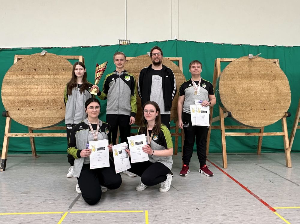 Sensationelles Ergebnis der Schulmannschaft der IGS Querum beim bundesweiten Vergleichswettkampf im Bogenschießen